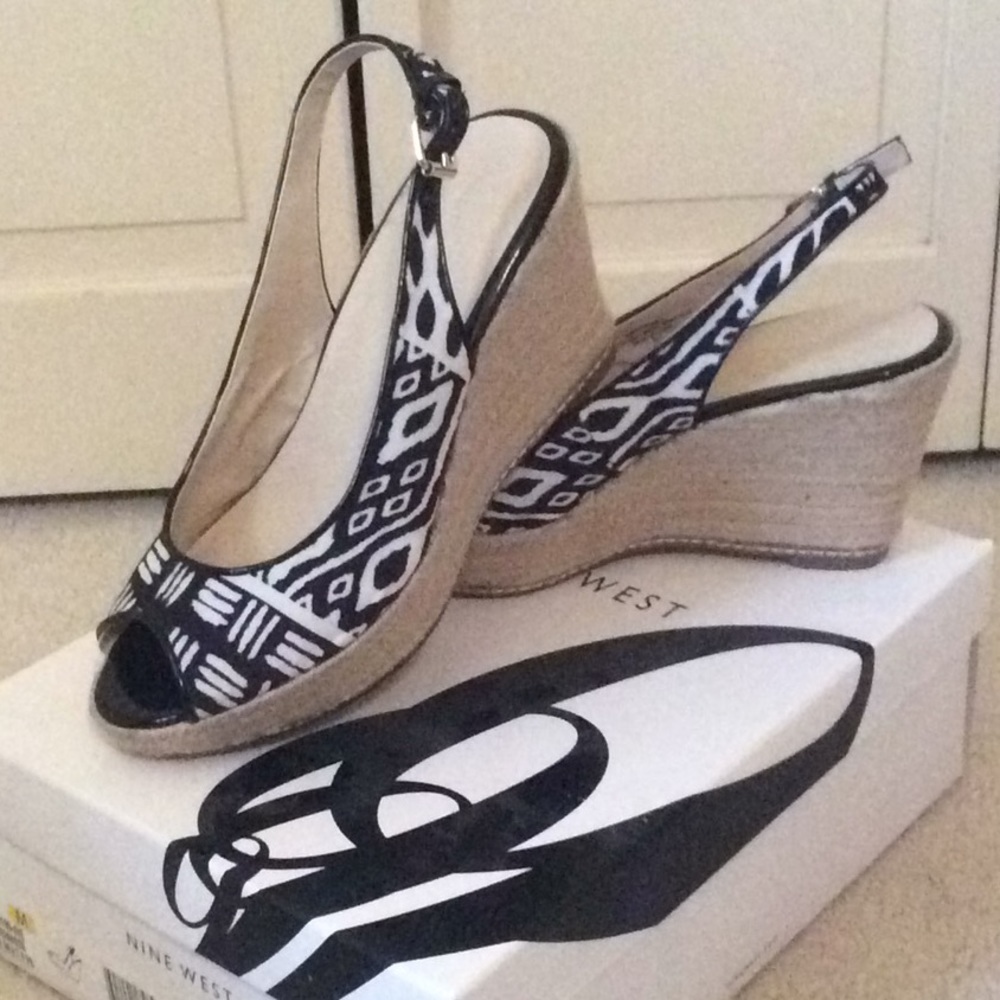 Gently used Sandals